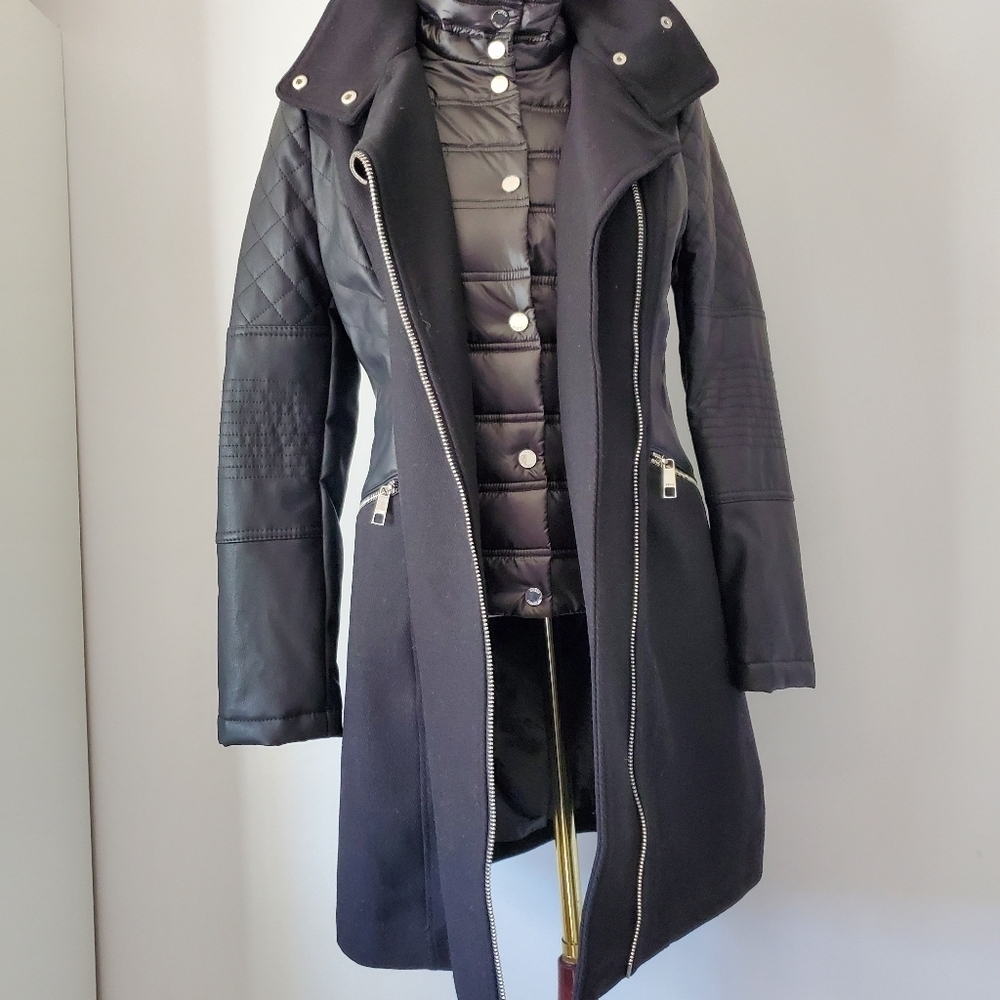 Guess NWT black coat with  removable inner vest. Textured twill with quilting. - Picture 4 of 12